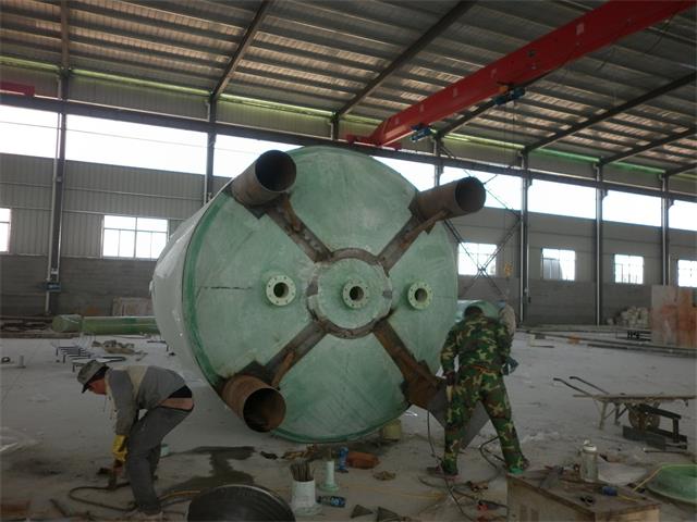 濰坊玻璃鋼立式儲(chǔ)罐,化工儲(chǔ)罐,鹽酸儲(chǔ)罐。